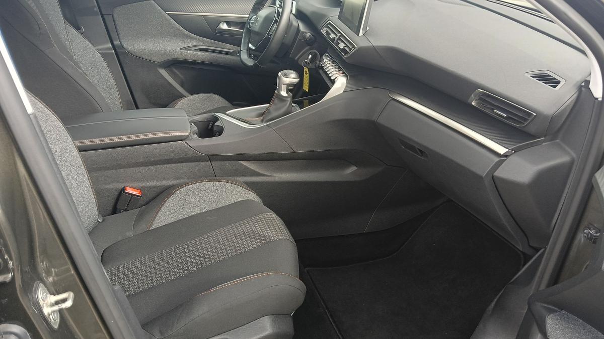 Peugeot 3008 BlueHDi 130 S&S Business